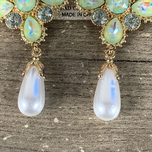 NATASHA Womens Dangle Chandelier Earrings Crystal Gold Tone with Pearl Drop - Picture 5 of 7